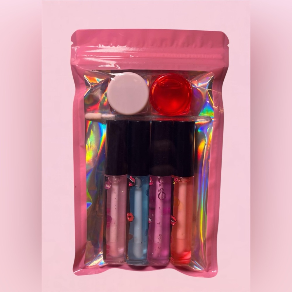 Lip Gloss Set with Red, pink, blue and purple with a bonus of 2 moisturizer